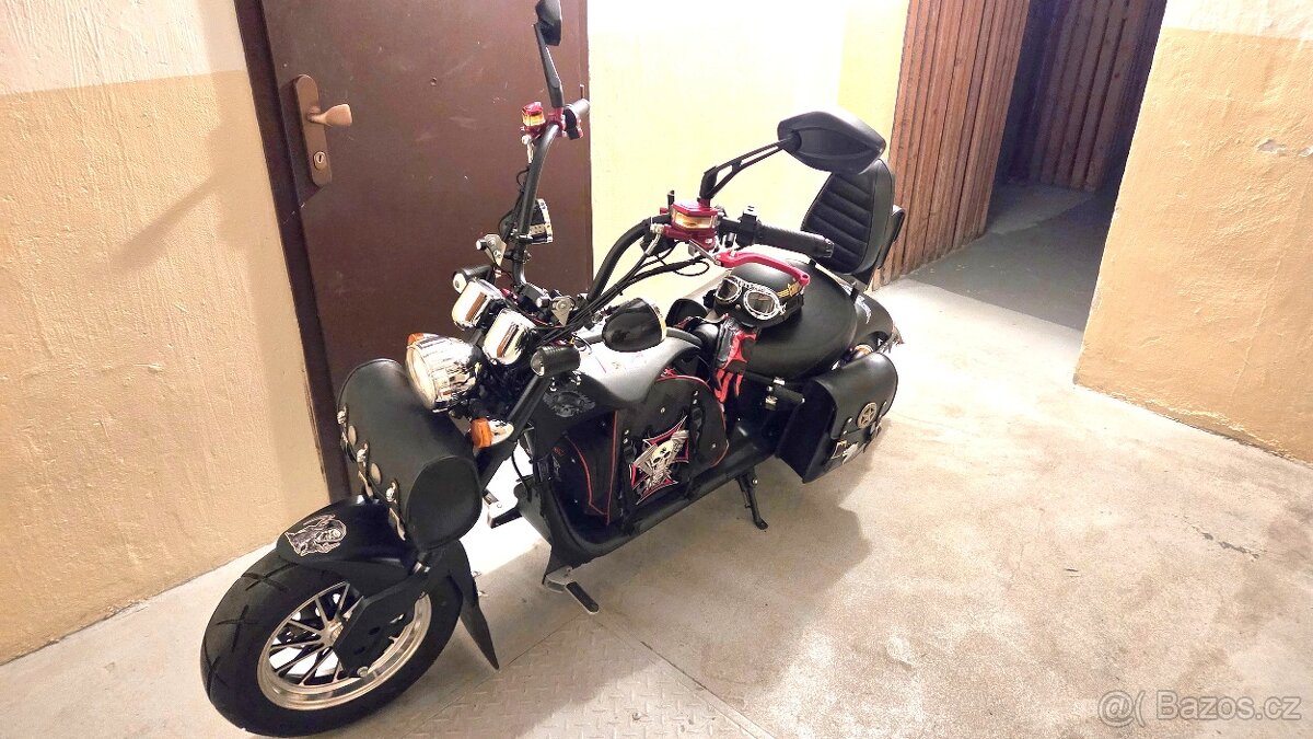 Prodám elektro motorku typu Chopper - 5