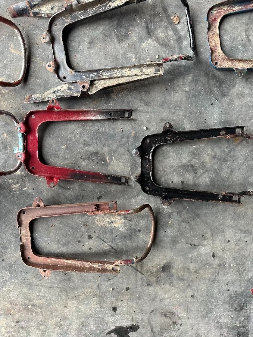 Predám podsedlový nosník JAWA ČZ 125 175 250 - 5