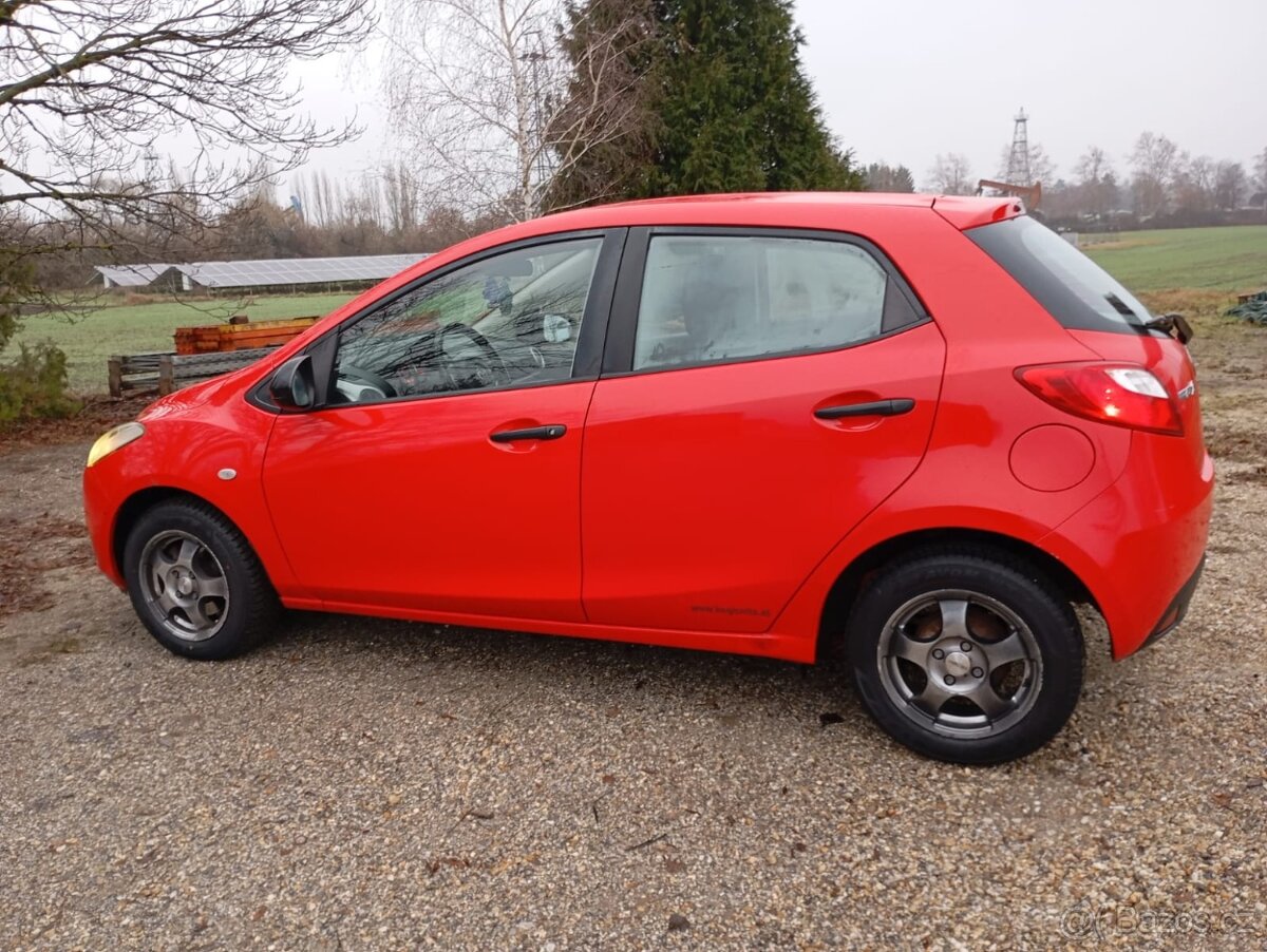 Mazda 2 1.3i 55kw Model 2007 - 5