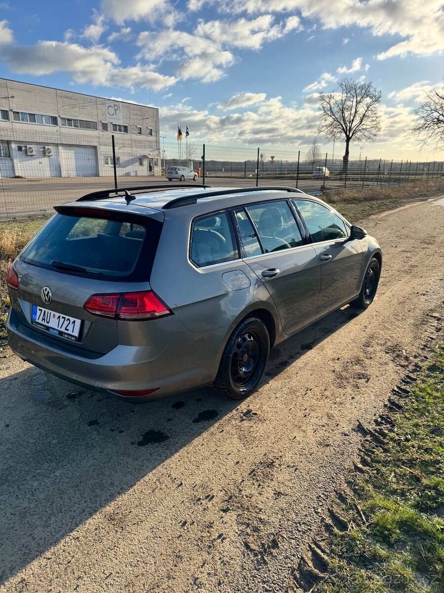 VW Golf Variant 1.6 TDI DSG Highline – kombi - 5