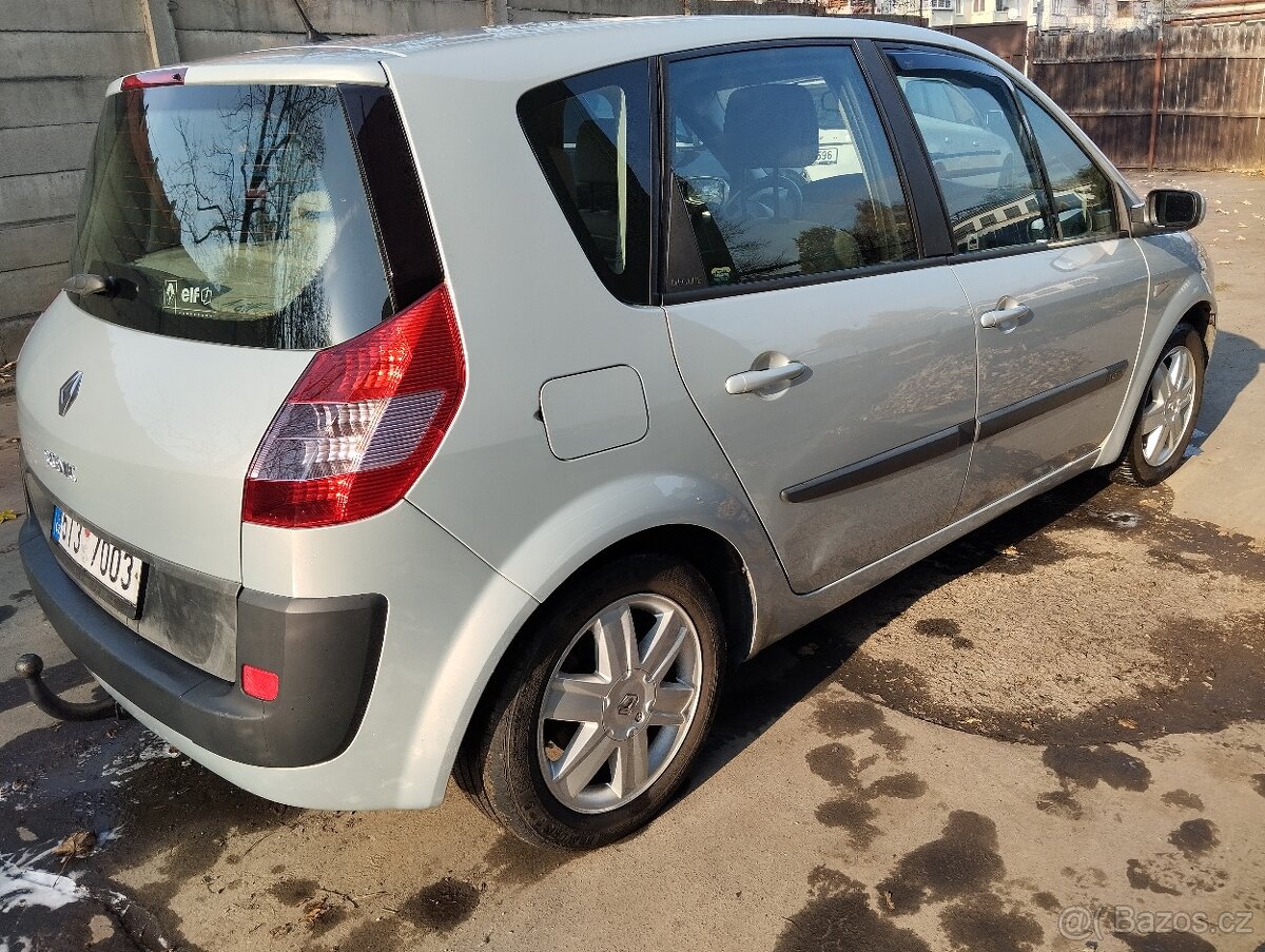 RENAULT SCÉNIC II - 5