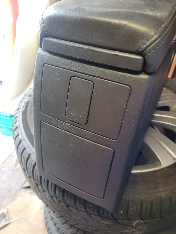 Loketní opěrka Passat B5.5 kožená - 5