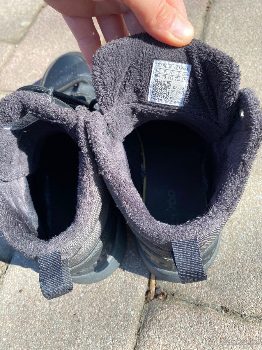 Kotníkové boty Adidas 44 - 5