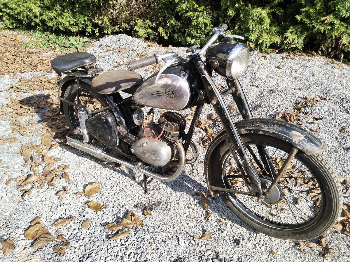 ČZ 150 C odpružená - 5