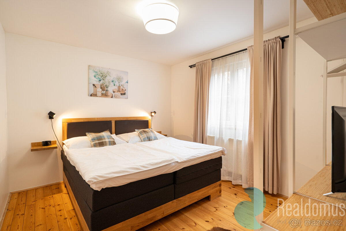 Prodej byt/apartmán 3+1 (67 m²) + 2 parkovací místa, Lipno n - 5