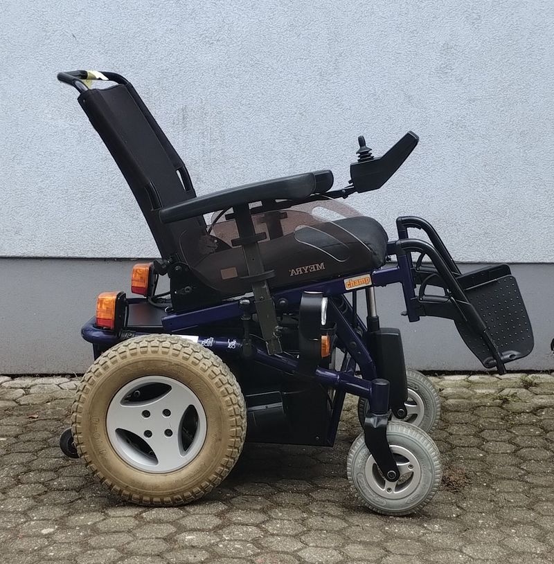 Elektrický invalidní vozík Meyra Champ s liftem. - 5