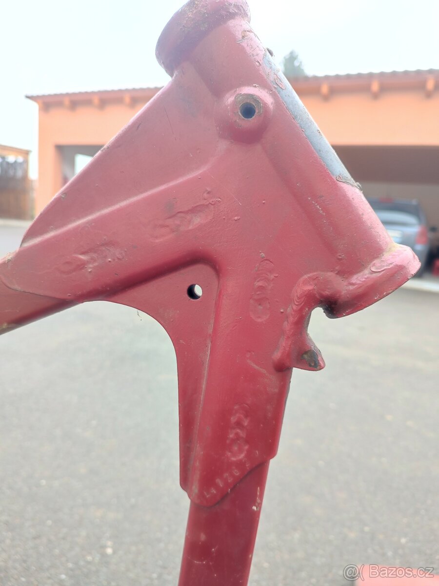 Díly Jawa kývačka, panelka mix dílů. - 5