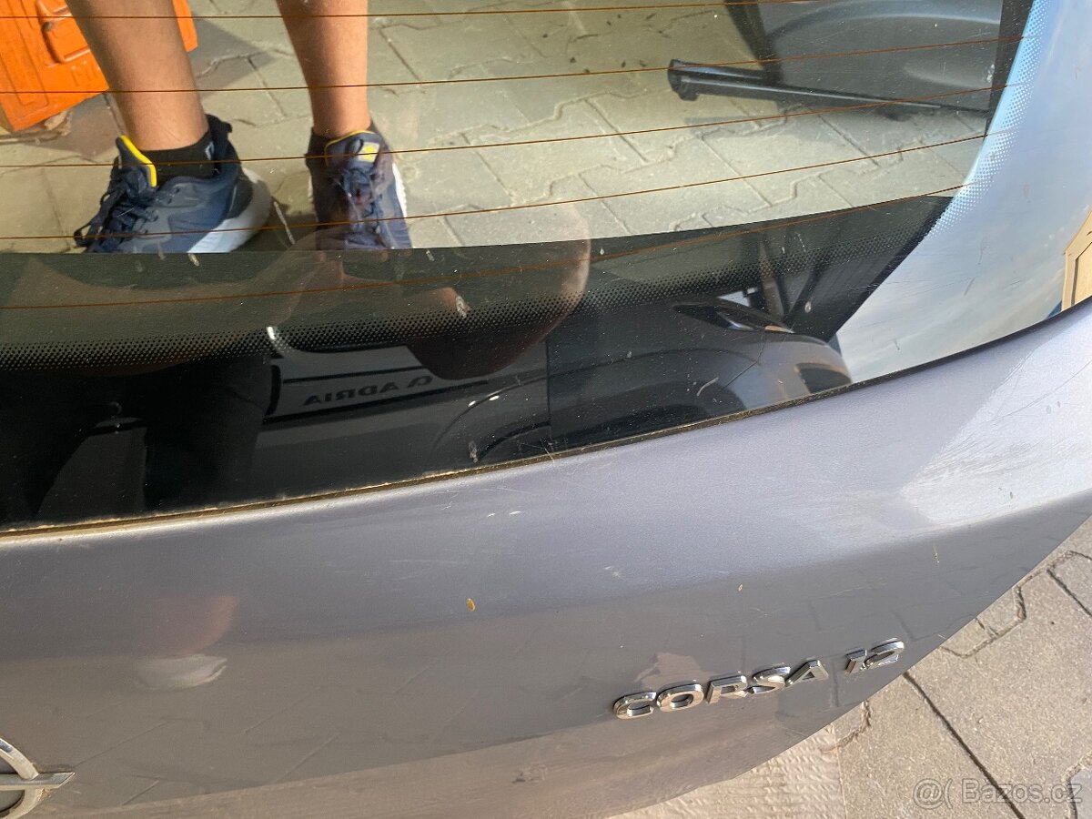 Víko kufru Opel Corsa D 1.2 2008 - 5