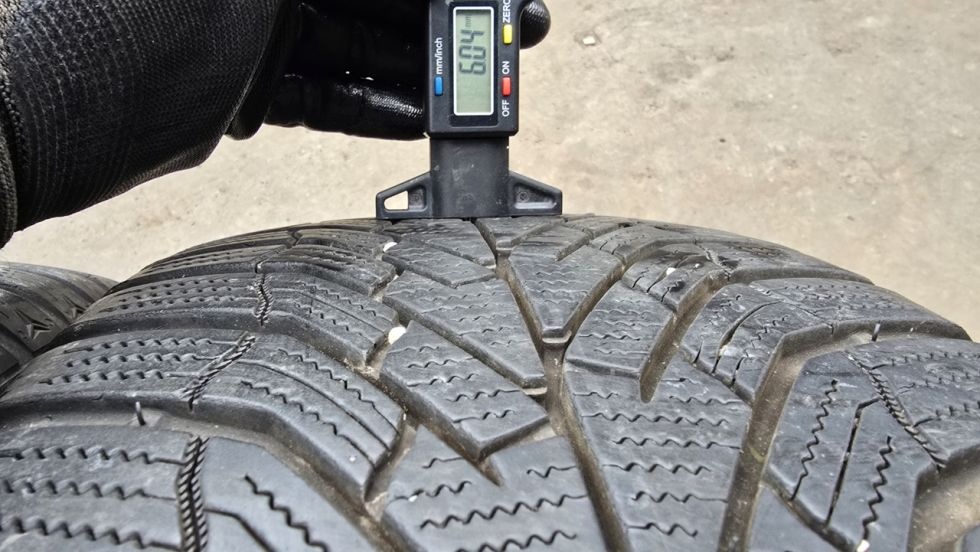 Zimní pneu 235/55/17 Kumho - 5