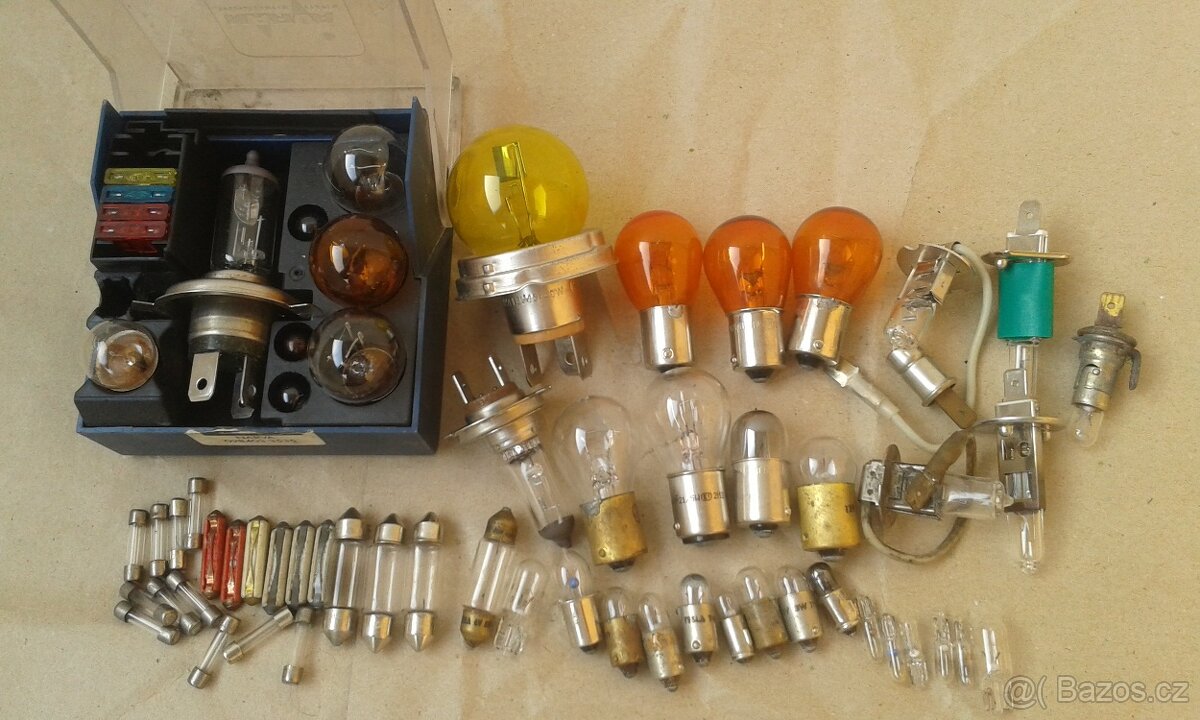 Autolékárničky, žárovky, bezpeč.výbava, stěrače aj. - 5