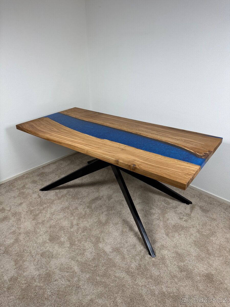 Stůl z dubu a epoxidu - 5