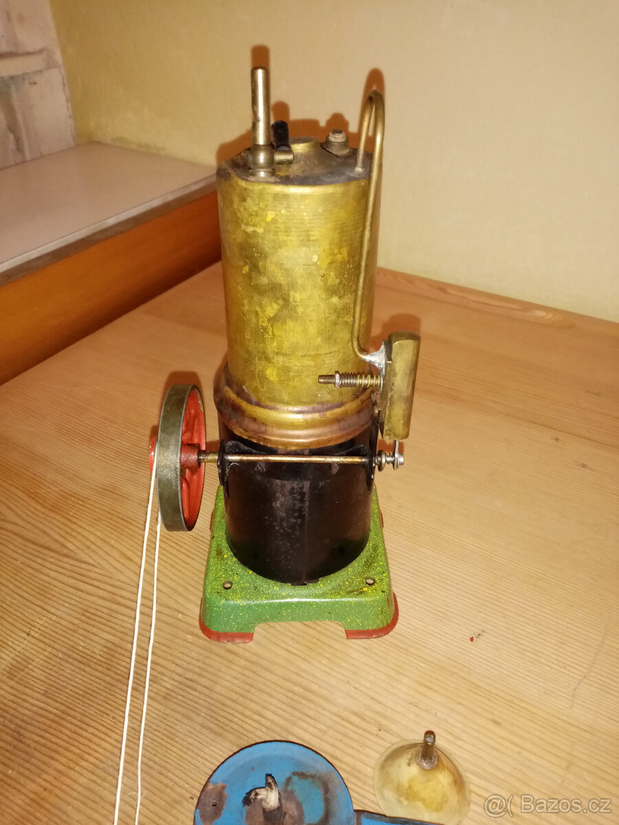 Model parního stroje ITES s příslušenstvím - 5