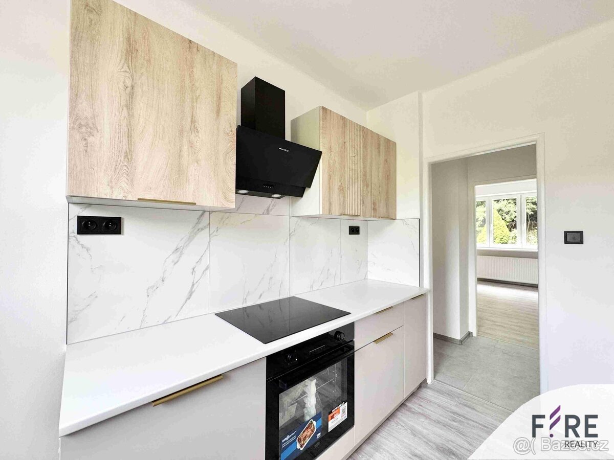 Prodej bytu 3+1, Liberec, Na Skřivanech - 5