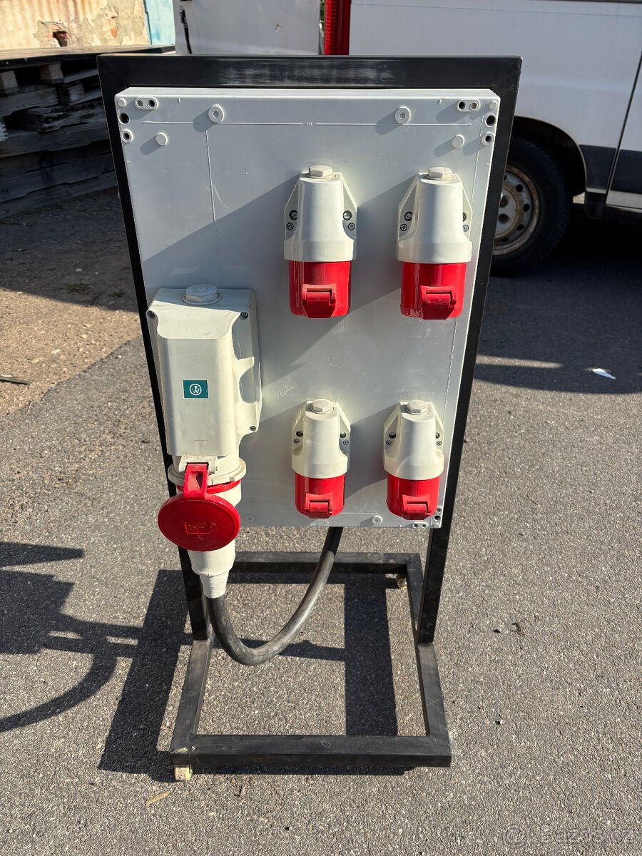 STAVEBNÍ ROZVADĚČ - 5