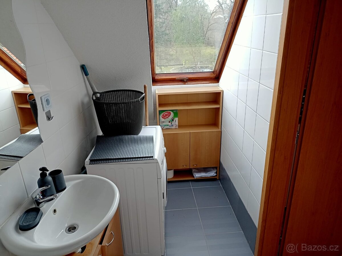 Pronájem bytu 1+kk - 5