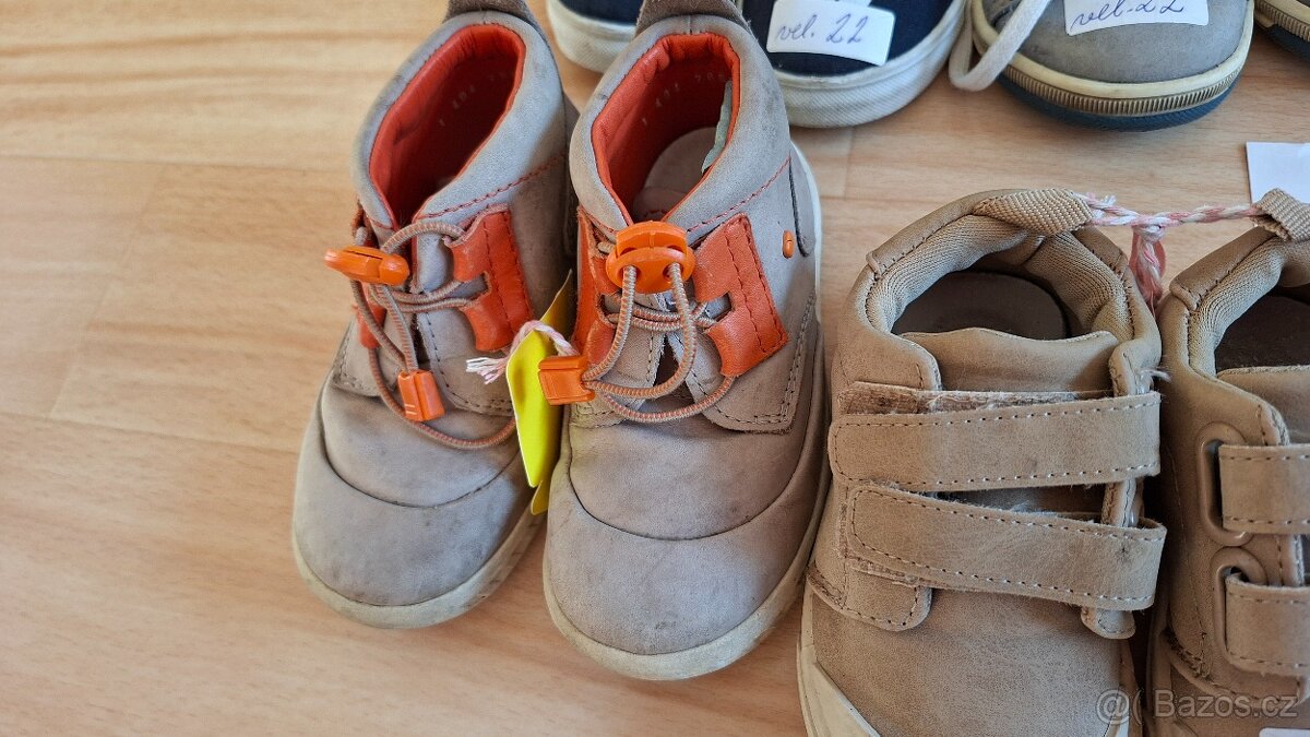 Vel. 22 - sada 4 páry - 5