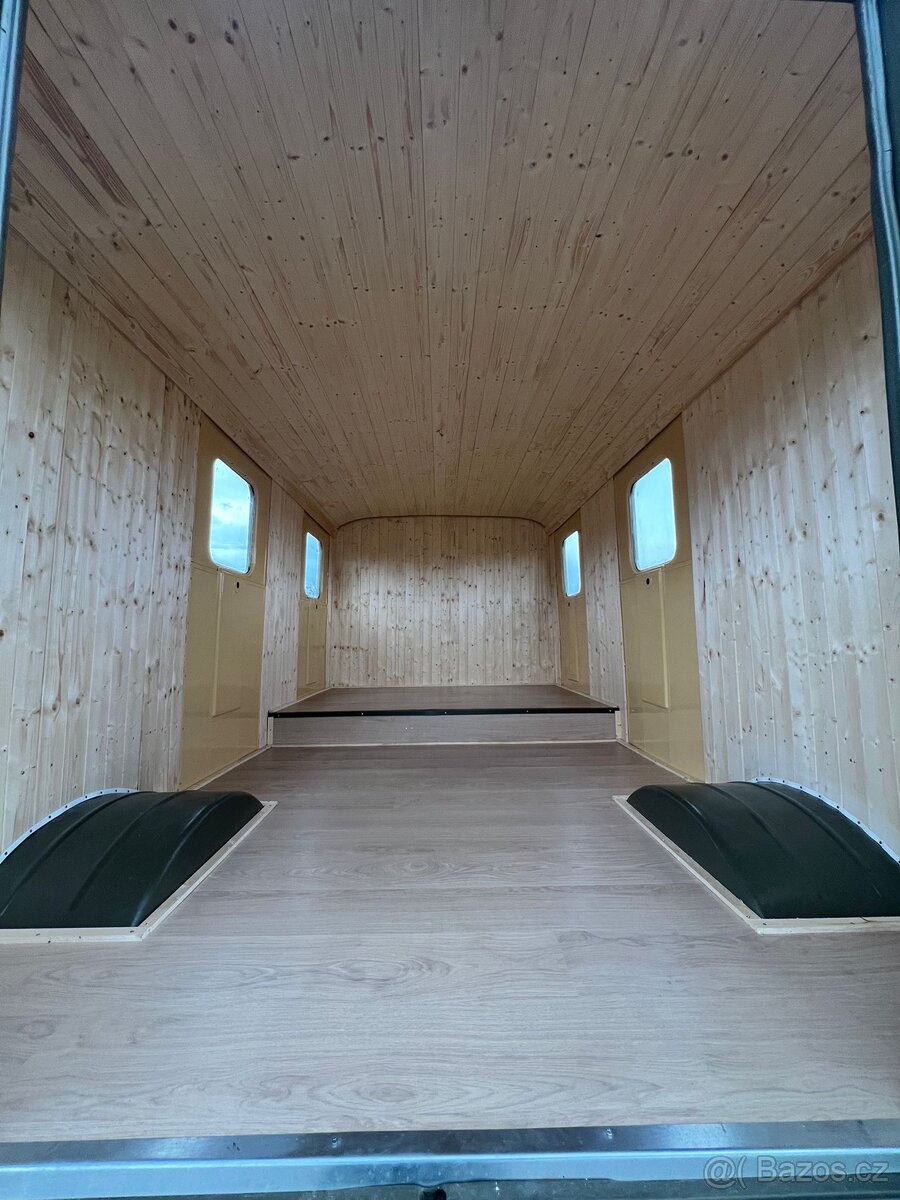 Prodám -Vojenská maringotka - 5