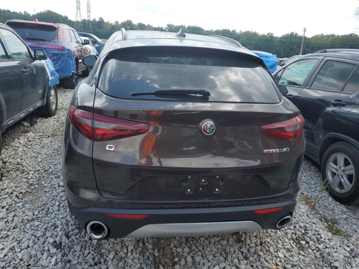 Alfa Romeo Stelvio Sport 2018 - 5