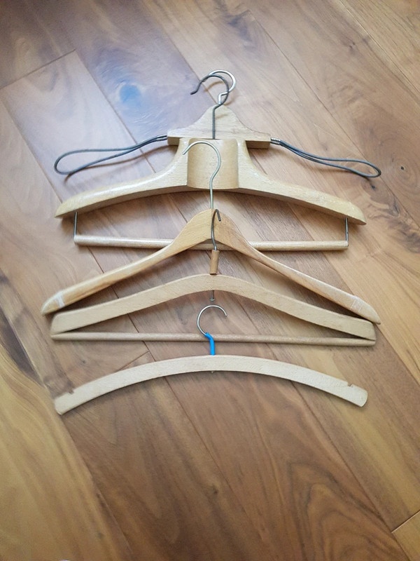 Sada klasických dřevěných ramínek - 5