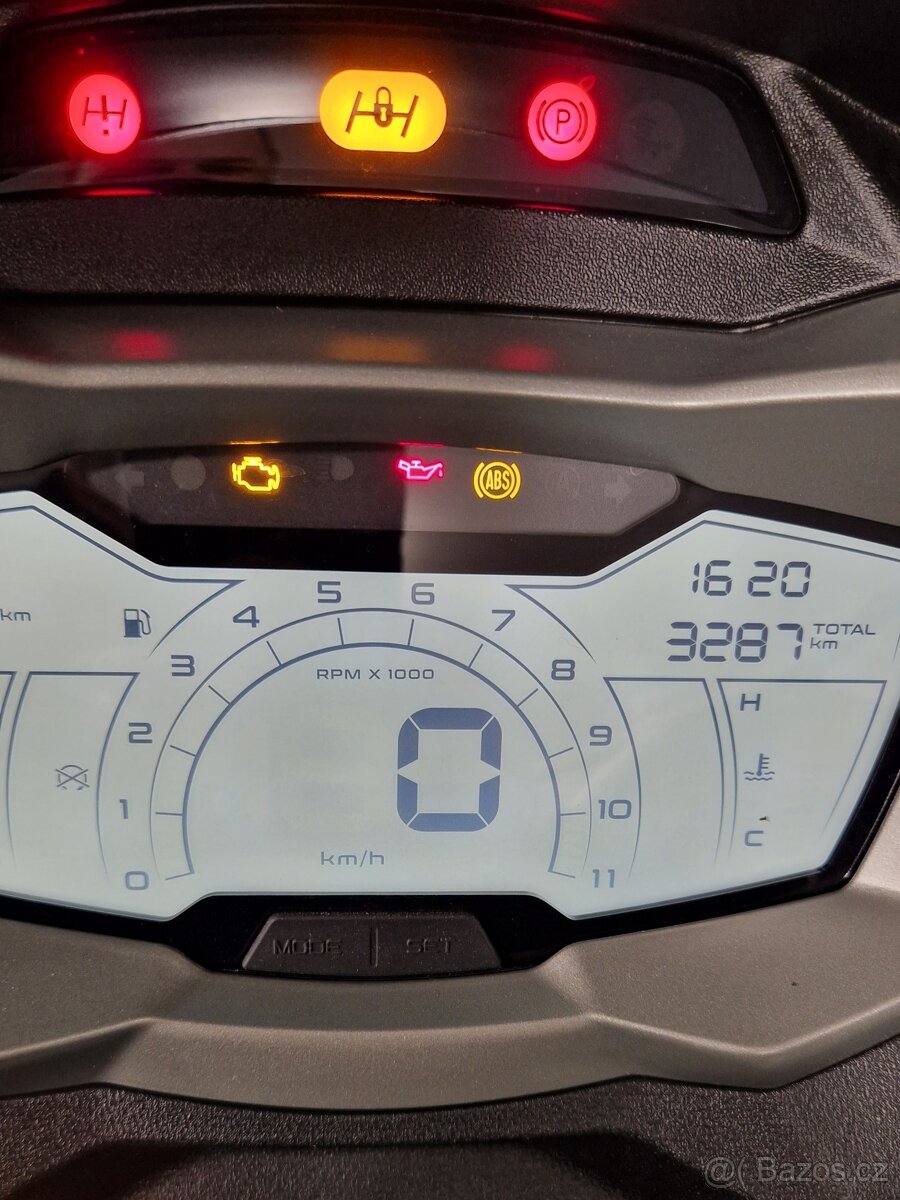 Piaggio MP3 310 E5+ - předváděcí skútr - 5