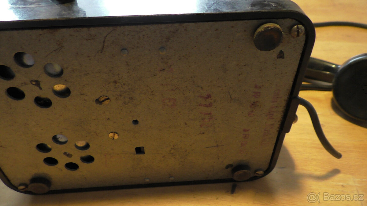 Telefon Tesla s kličkou 3x - 5