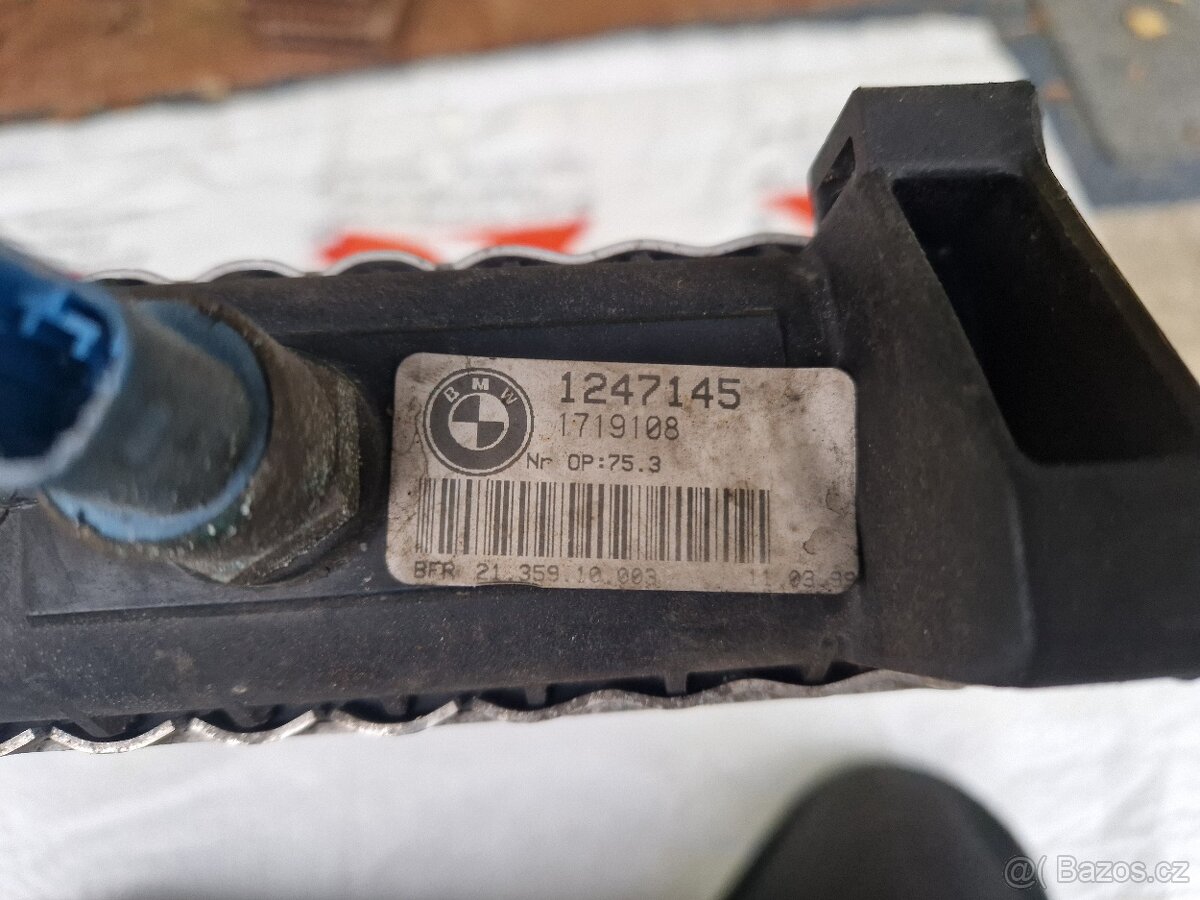 BMW e36 chladič original - 5