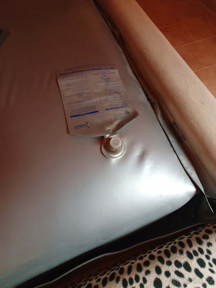 Vodní manželská postel - 5