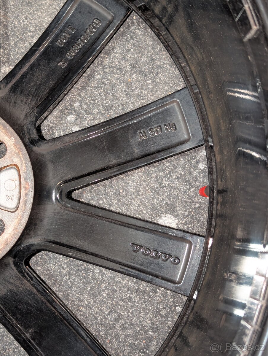 Volvo XC60 komplety zimní 6mm Michelin 235/55/R19 - 5