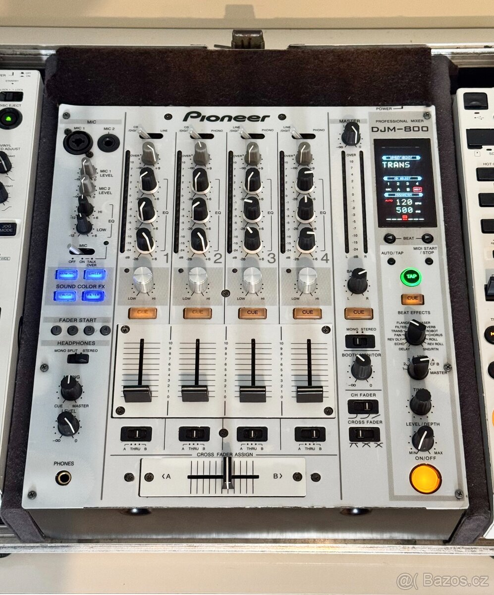 Pioneer CDJ2000 + DJM800 - 5