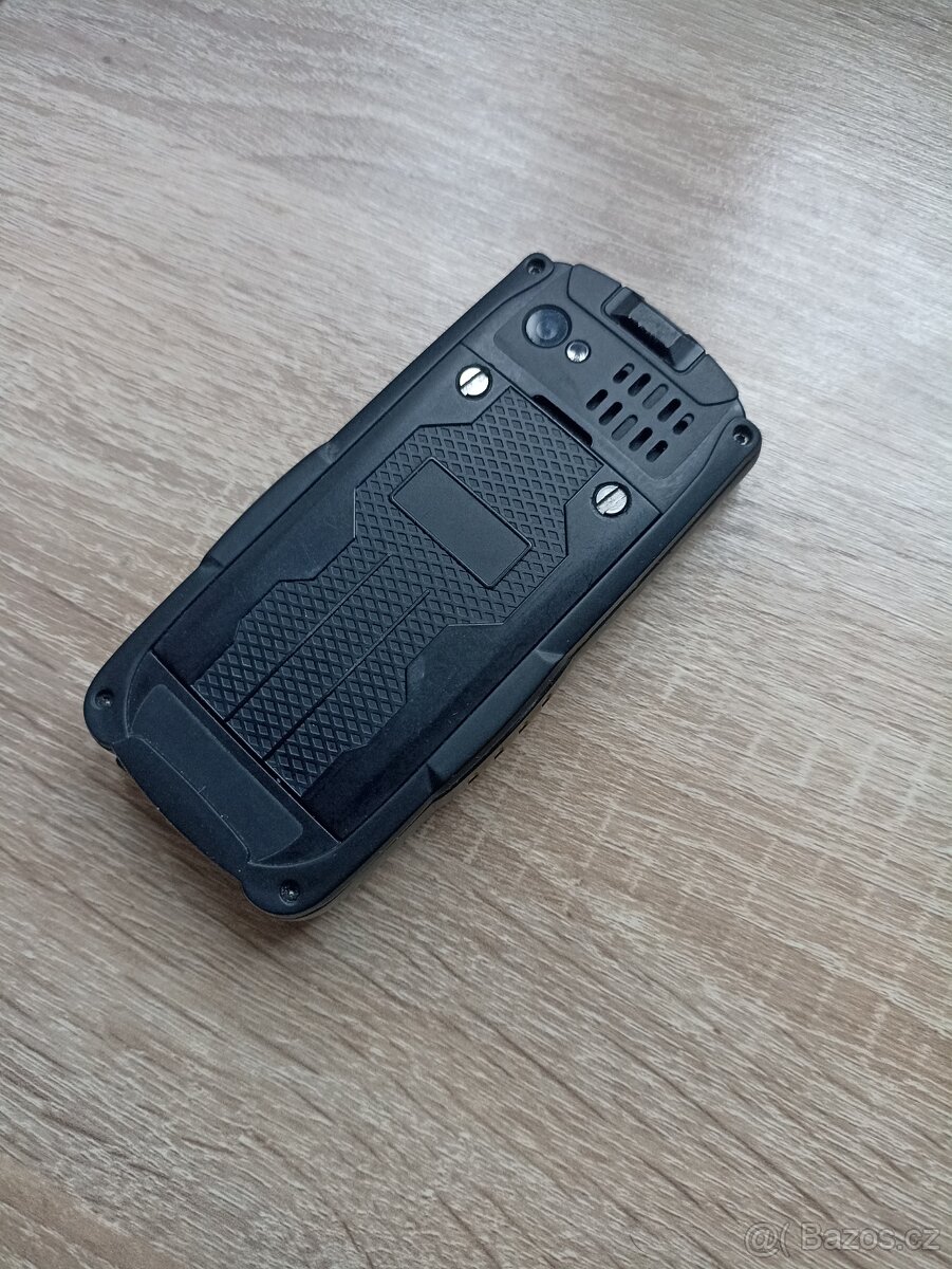 Odolný telefon RugGear dual sim - 5