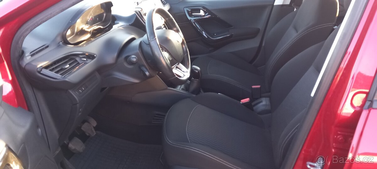 Peugeot 208 1.2i Active 2017 - 5