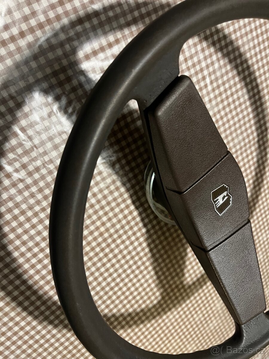 Golf Mk1 Volant hnědý - 5