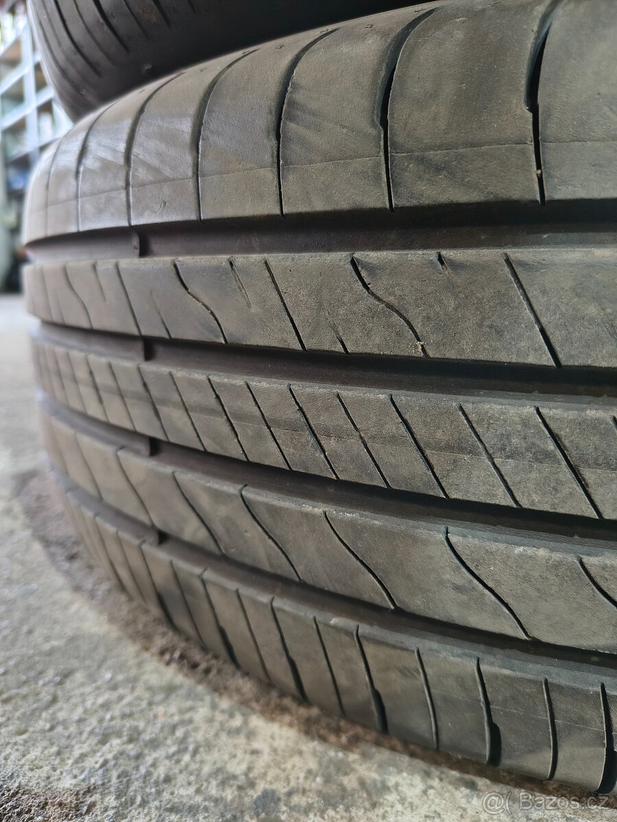 215/60 R17 - 5