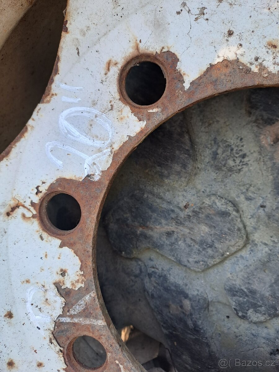 Disk kola 9t vlek 20". - 5