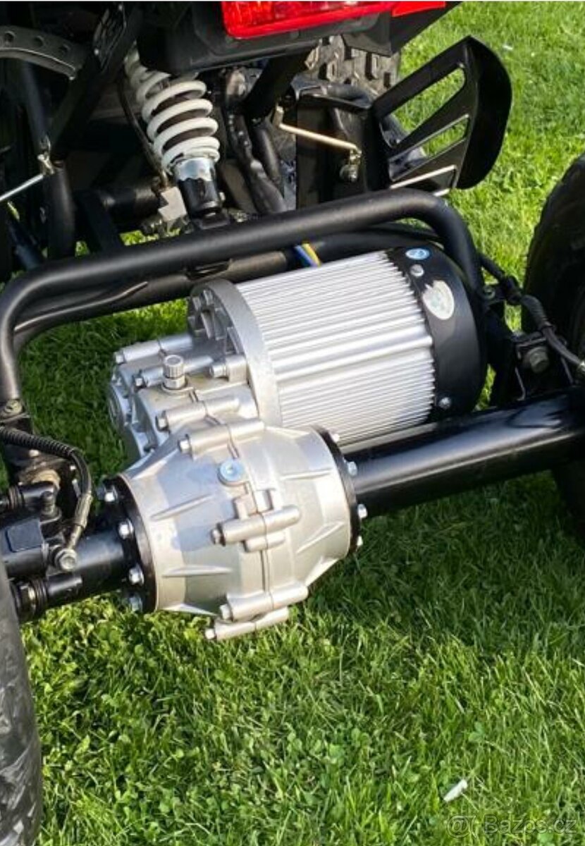 Hecht čtyřkolka 48V 1200 W. Elektrická.