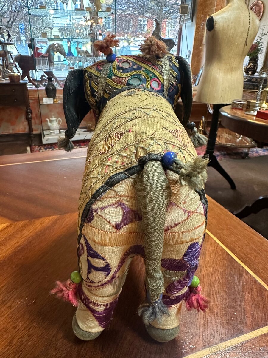 Obřadní slavnostní hračka, slon Anglo Raj - 5