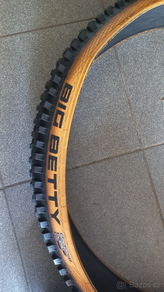 Prodám plášť schwalbe 29 - 5