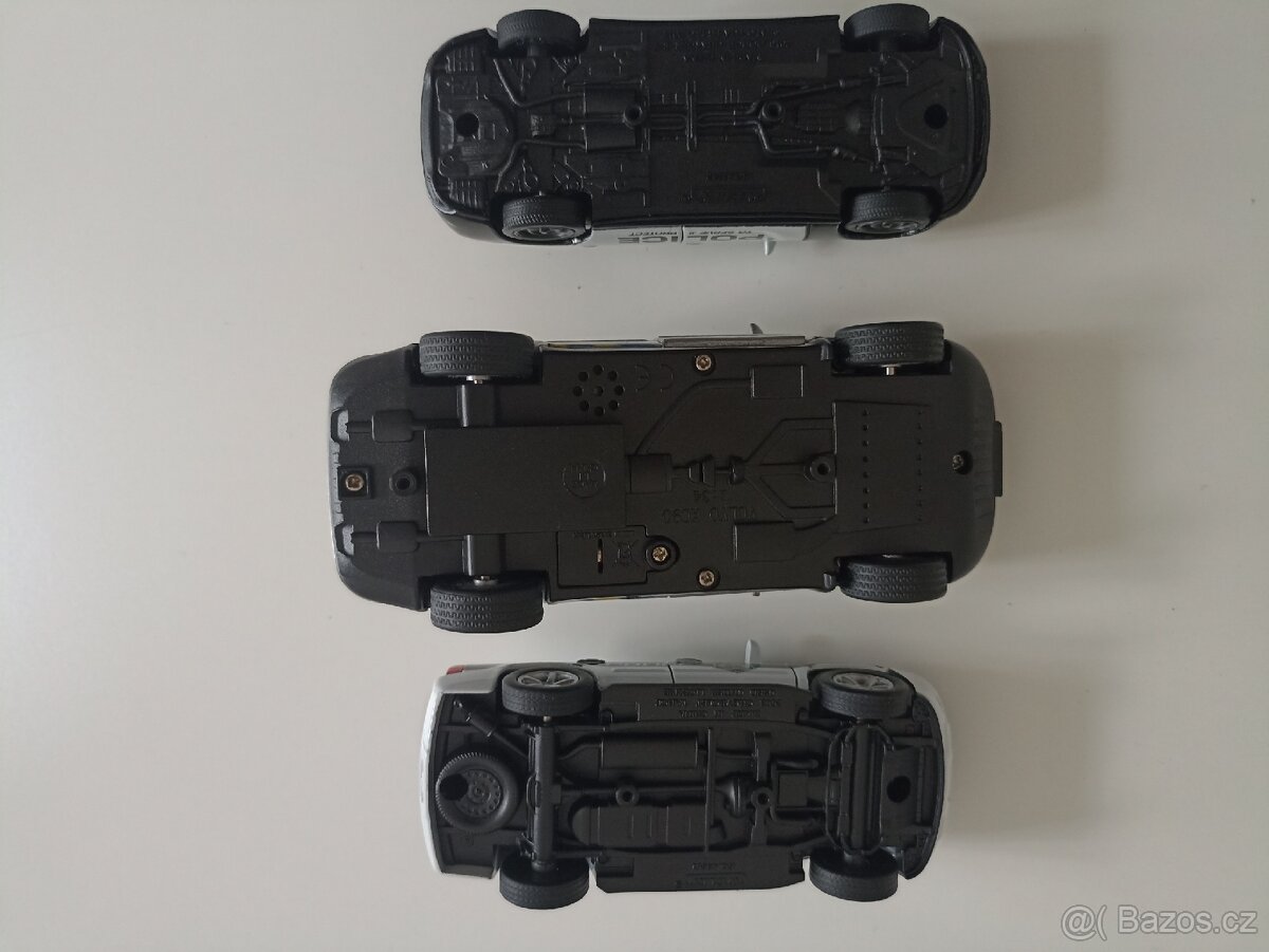 Sbírka autíček - 5