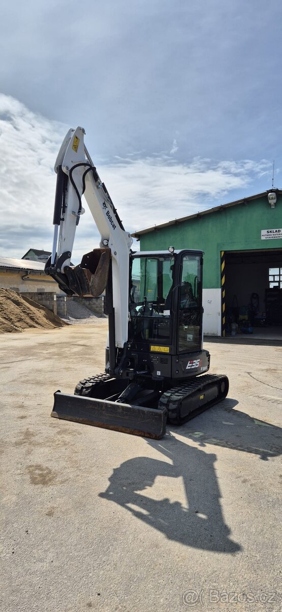 Bobcat E35 - 5