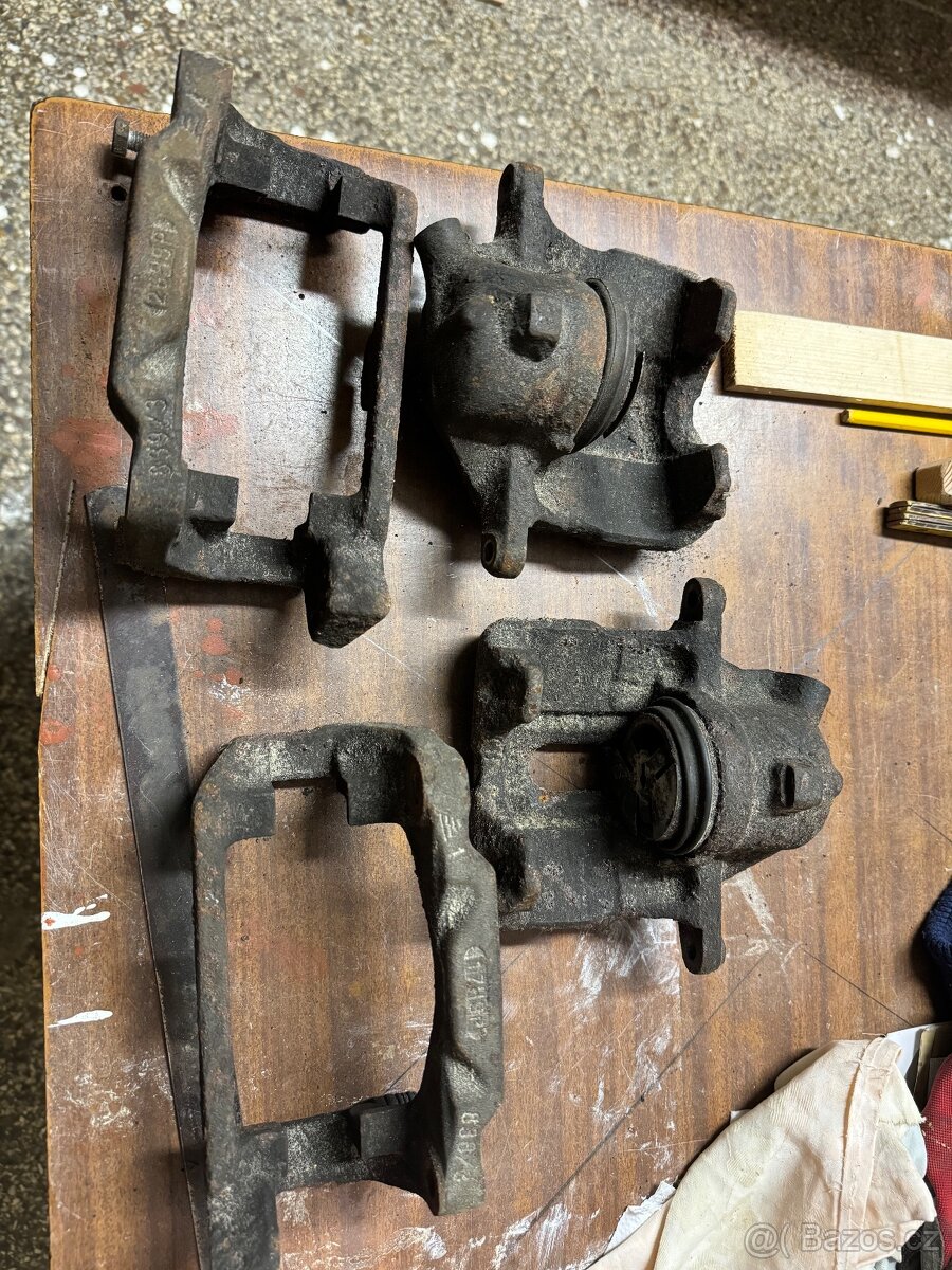 Brzdový třmen renault megane - 5