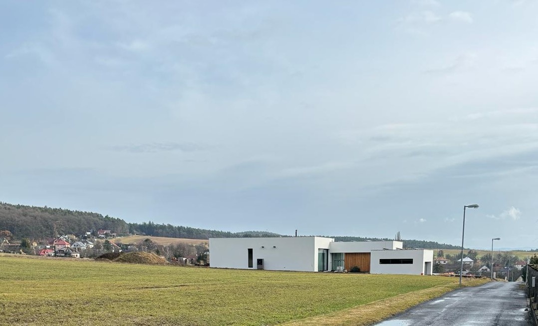 Stavební pozemek 2752 m2 (18x153) Zlín - Velíková - 5