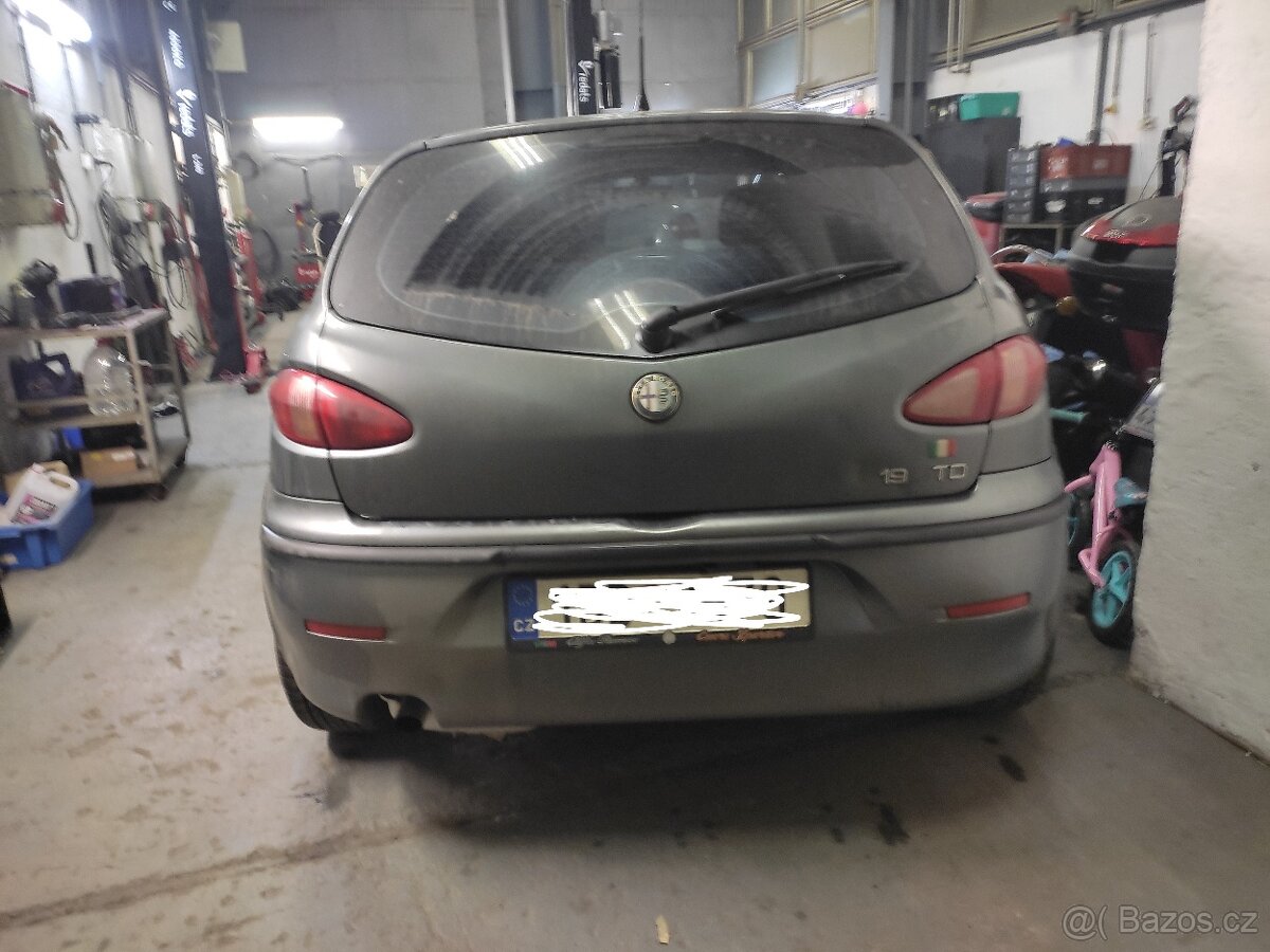 Alfa Romeo 147 1,9 JTD 85kW rok 2003 - 5