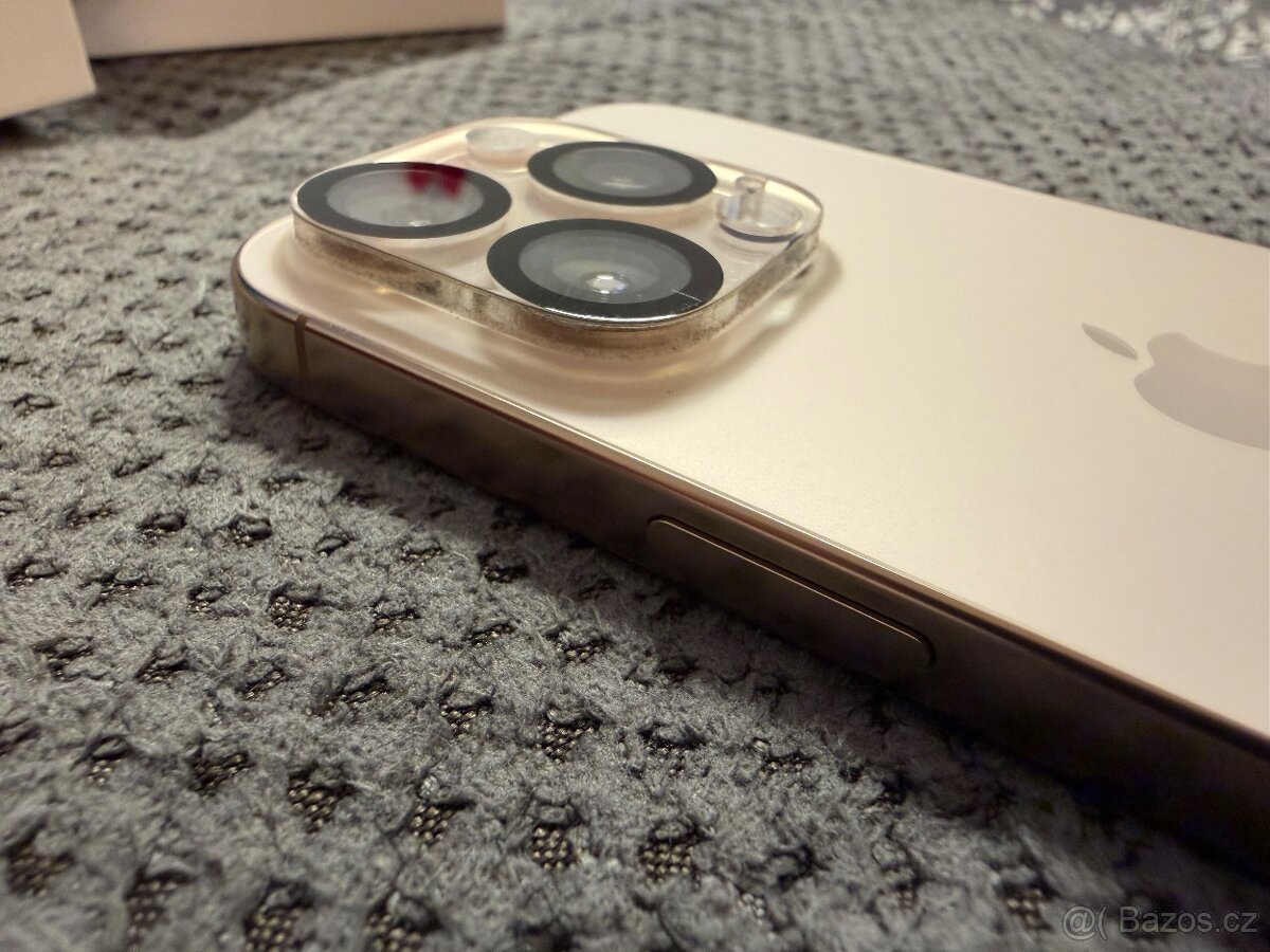 Prodám iPhone 16 Pro, 256 GB ve velmi pěkném stavu. Telefon - 5