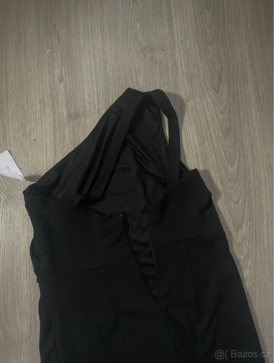 Zcela nové šaty bubbleroom - 5