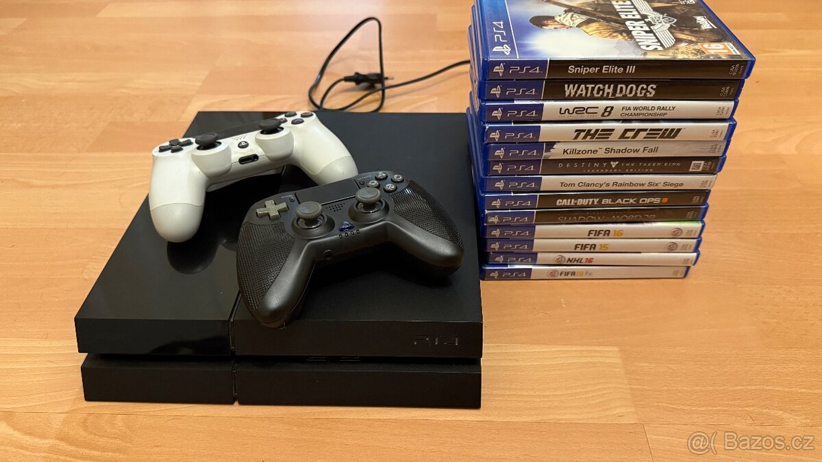 Prodám PlayStation 4 (PS4) + 13 her + 2 ovladače - 5