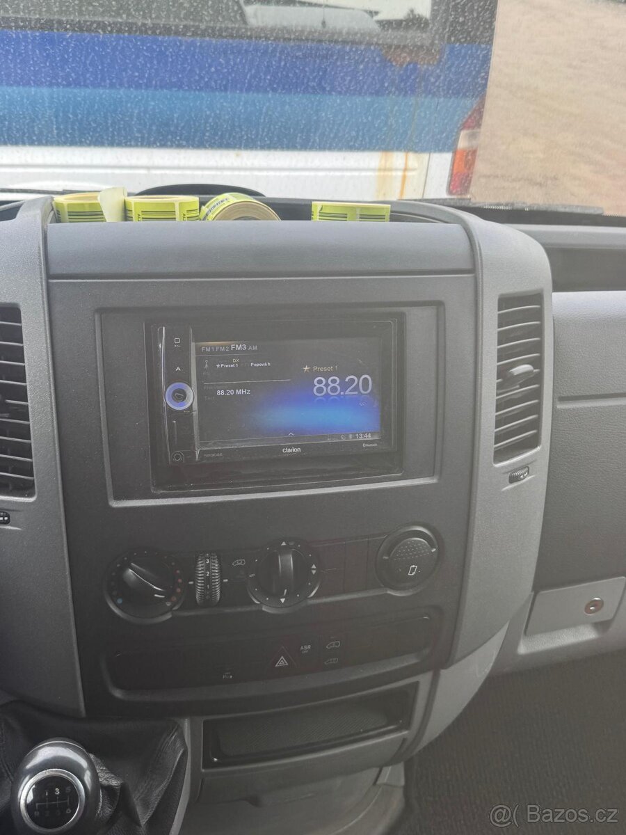 Mercedes-Benz 906 - 5