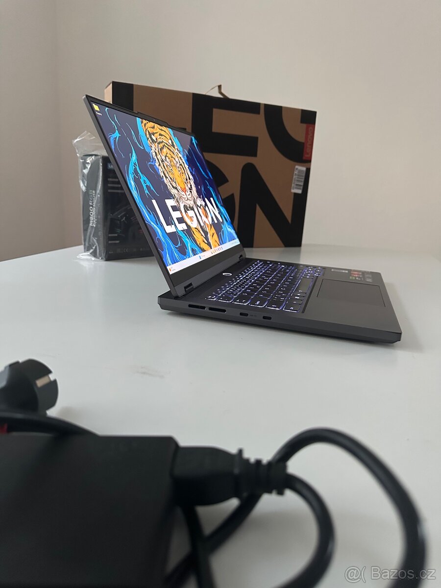 Lenovo Legion Slim 5 , celokovový - 5