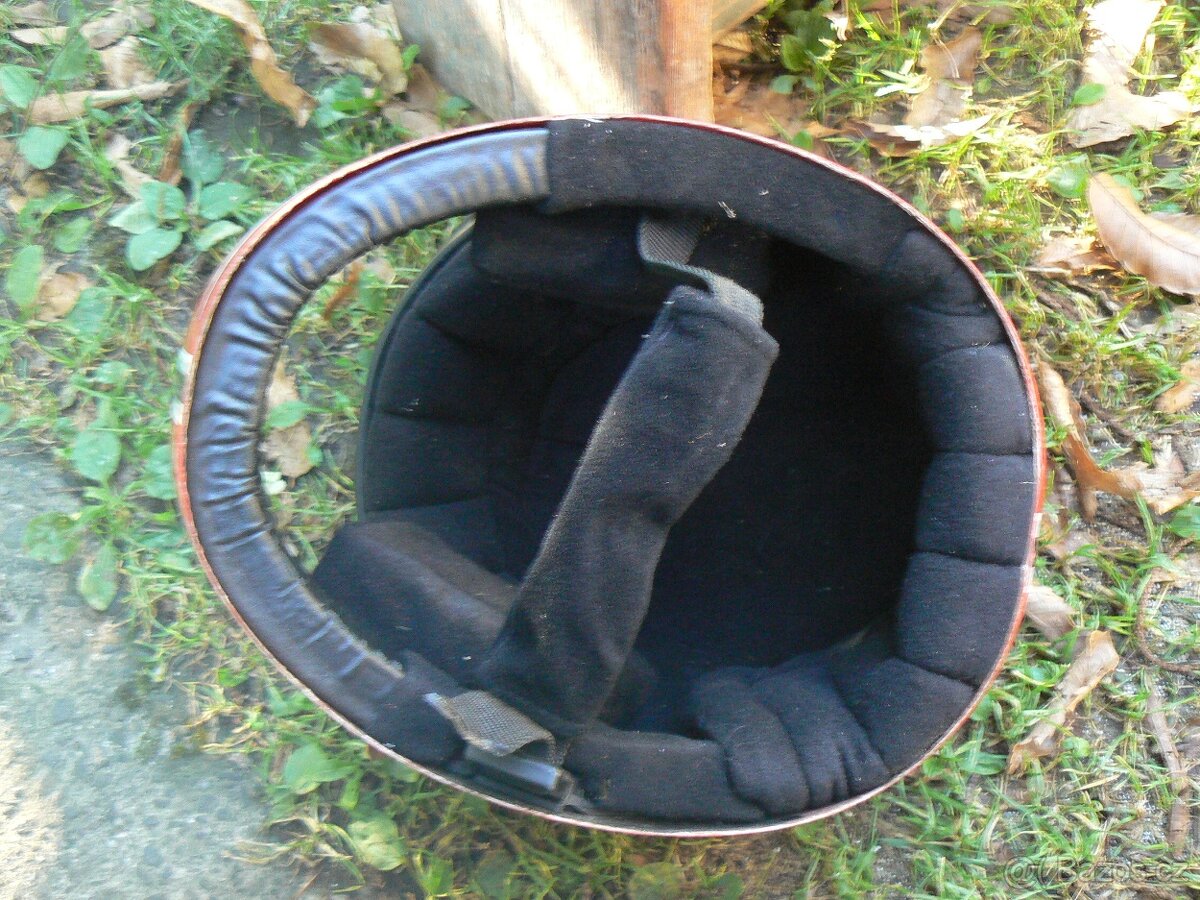 Stará helma Cassida Form - 5