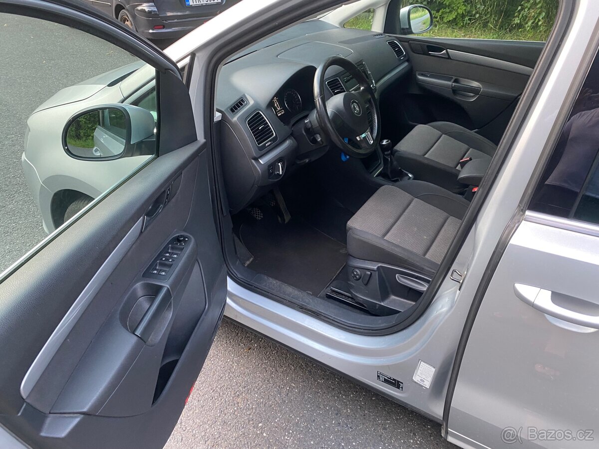 Volkswagen Sharan 2.0 TDi 103kw 7míst - 5