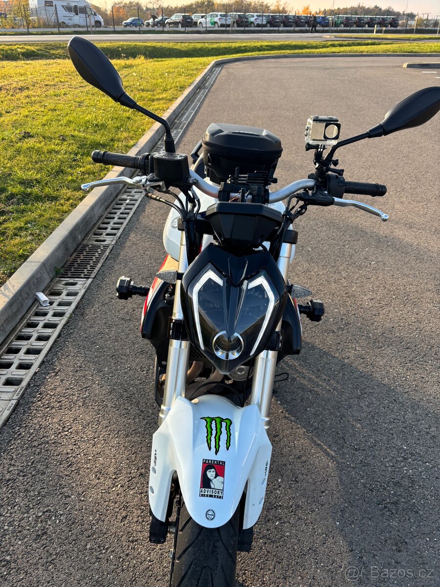 Benelli 302s ABS - 5